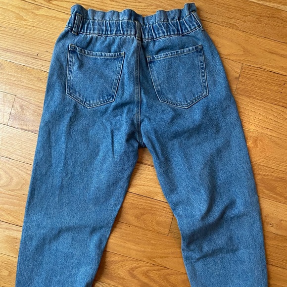 Forever 21 high waisted mom jeans - Picture 3 of 4